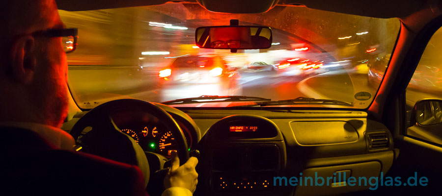 Nachtblind beim Autofahren